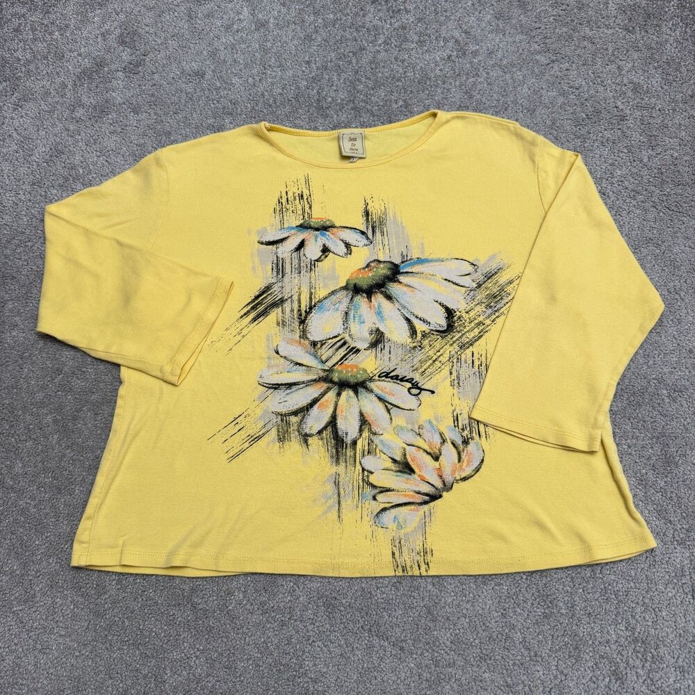 Jess & Jane Daisy Floral Graphic 3/4 Sleeve T-Shirt Womens Medium Yellow Blouse